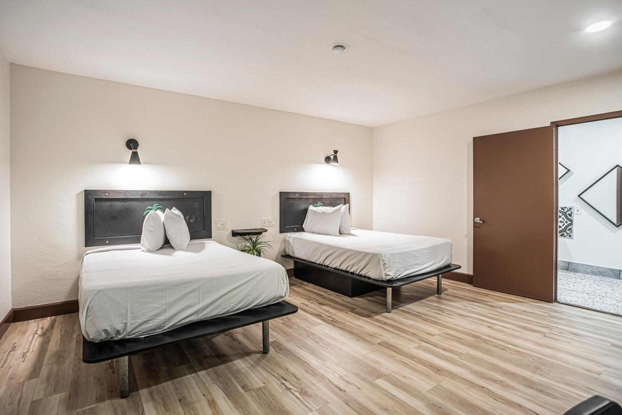The Greens Hotel On Stockton サクラメント エクステリア 写真