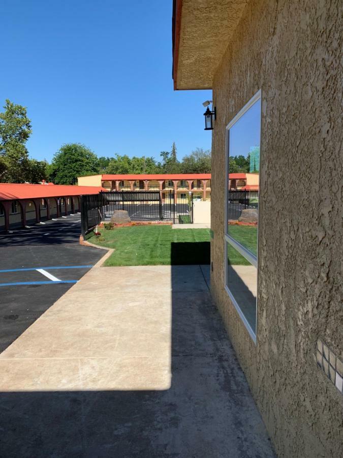The Greens Hotel On Stockton サクラメント エクステリア 写真